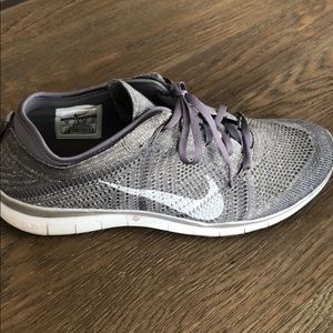Nike Free TR Flyknit grey metallic gymshoes
